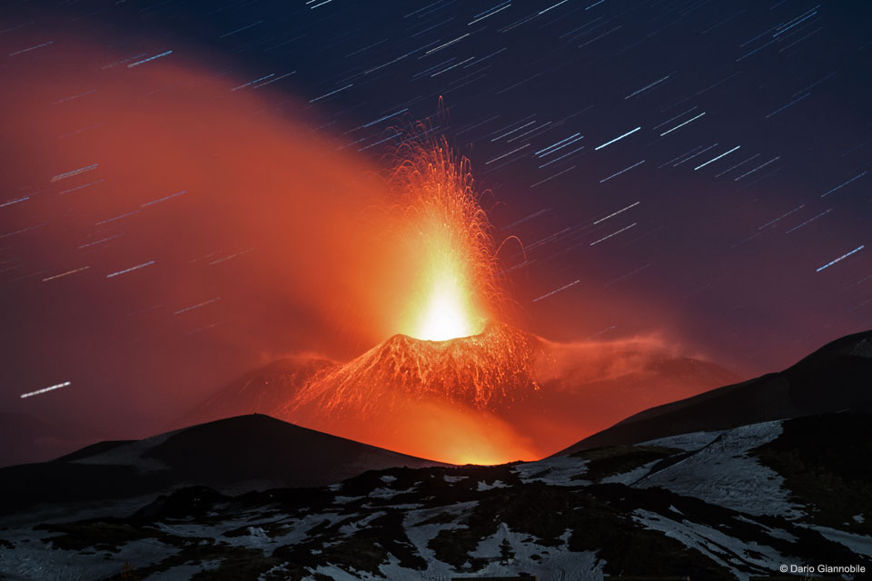 EtnaErupts_Giannobile_960.jpg
