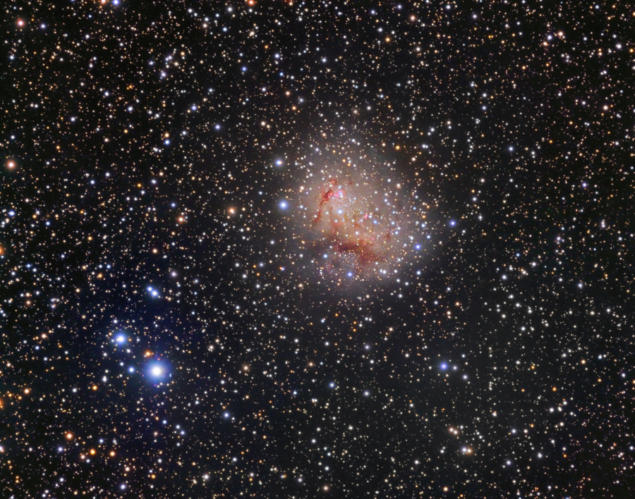 IC10-medHagerGrossmann900c.jpg