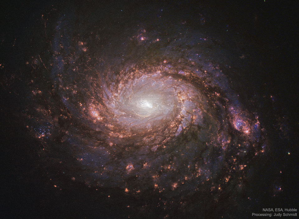 M77Halpha_HubbleSchmidt_960.jpg