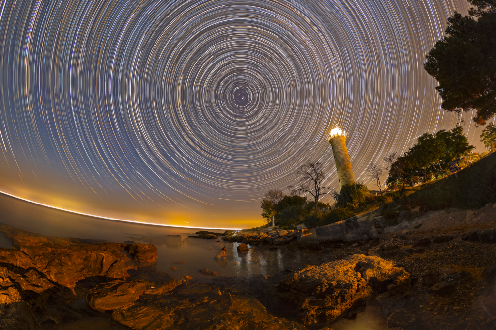 SavudrijaSTARTRAILS_Nadj1024.jpg