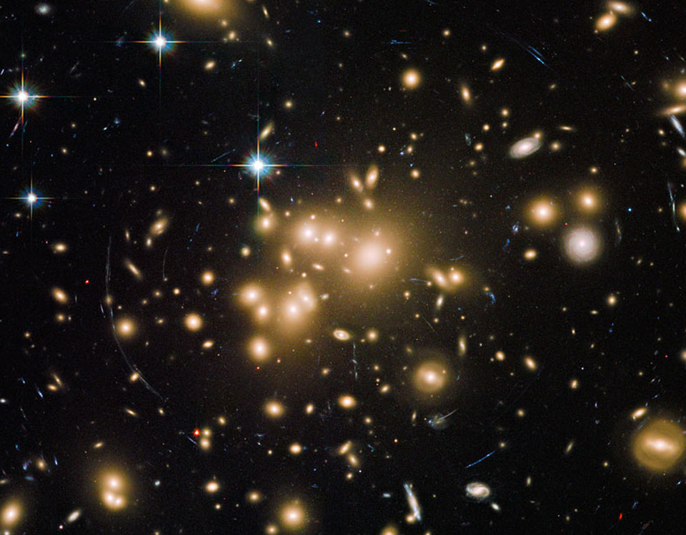 abell1689_hubble_960.jpg