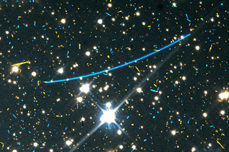 asteroidstreak_hst_900.jpg