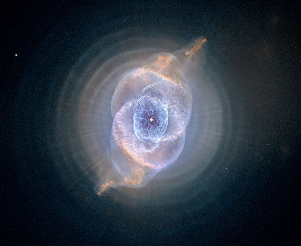 catseye4_hubble_960.jpg