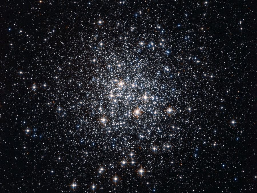 m72_hst.jpg