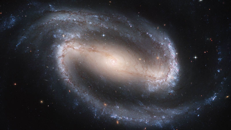 ngc1300_hst.jpg