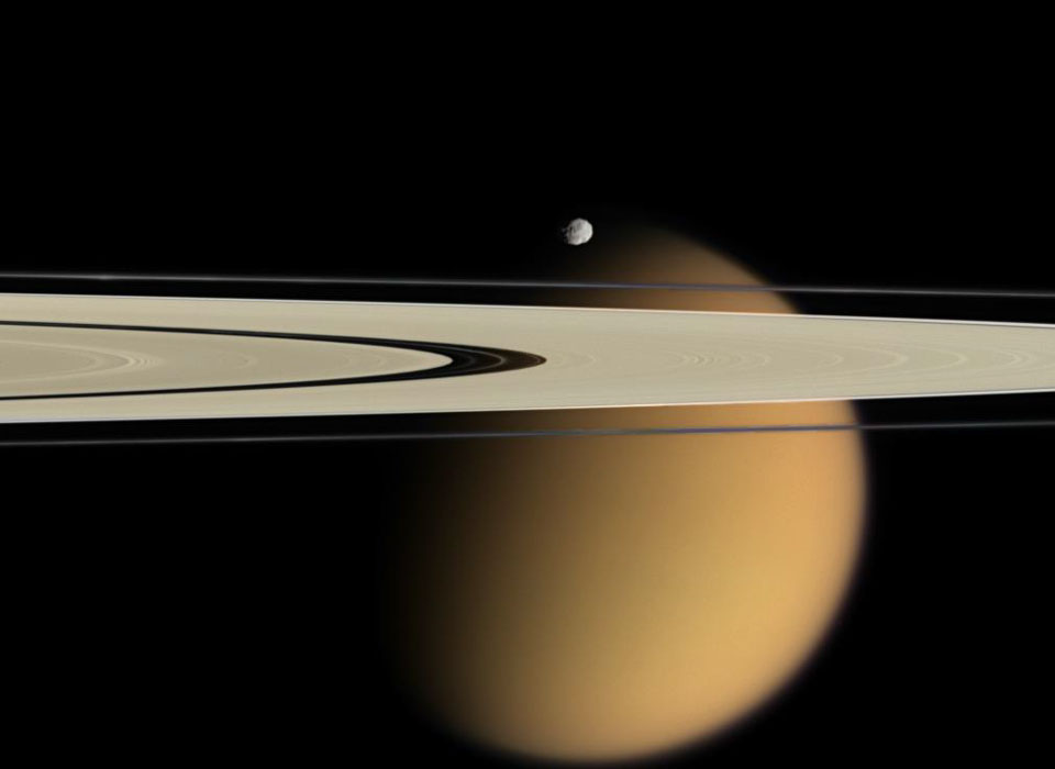 titanrings_cassini_960.jpg